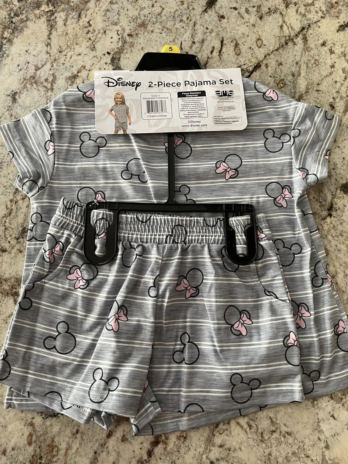 Disney Minnie Girls  Kids Pajama Set 2 Piece Set  Size 5 New