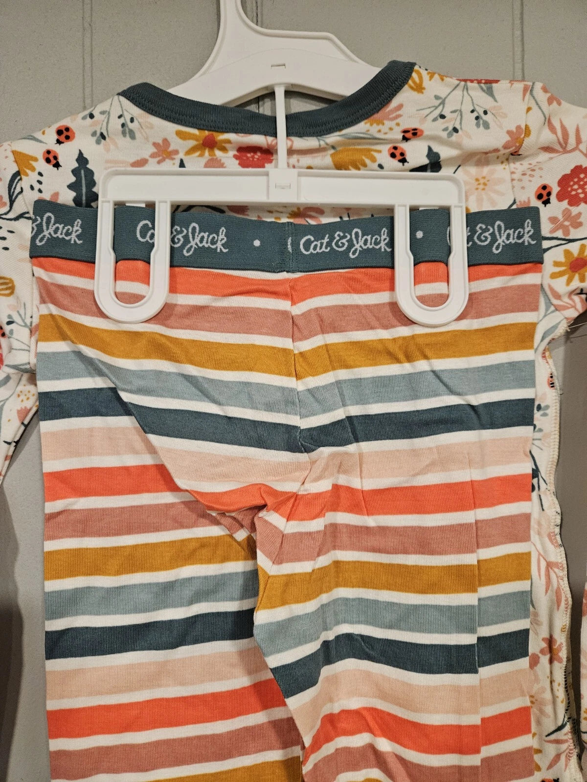 Cat & Jack 2pc Girl's Flower and Stripes Pajama Set Size 8 NWT 2E206