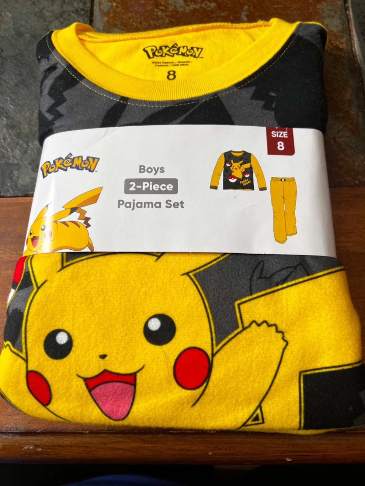 NEW Boys Pokémon 2-Piece Pajama Set Size 8 Sleepwear PJs Pikachu Shirt Pants