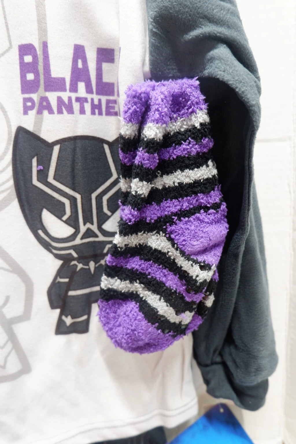 Disney Marvel Avengers Black Panther Pajama Set with Cozy Socks Size Small S 6 7