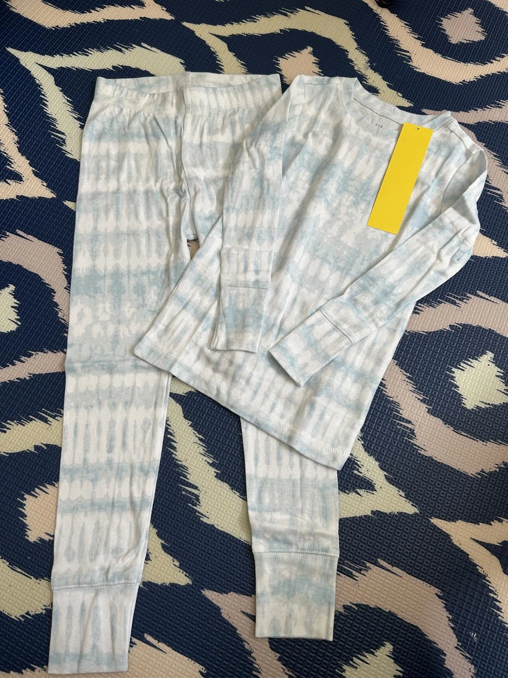 GAPKIDS (long sleeve pj set) Sz 6yrs - +Loving Kindness Everyday