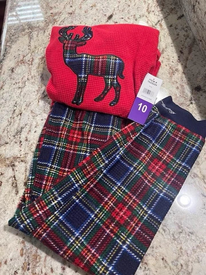 Eddie Bauer Holiday  Reindeer  Boy Or Girl Red Plaid Pajama  Set Size 10 New