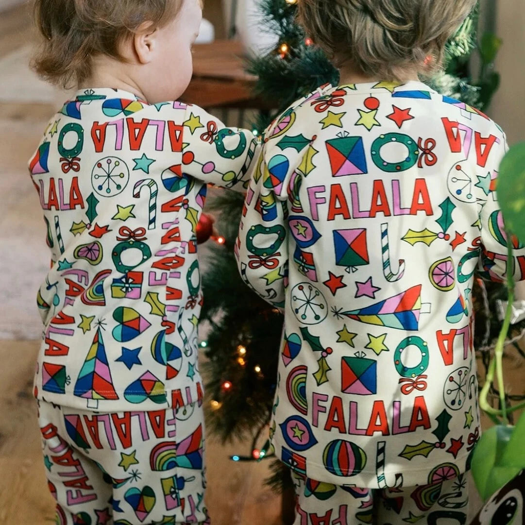 Hanna Andersson Falala Pajama Set Kids Size 4 Holiday Christmas Festive FLAWED