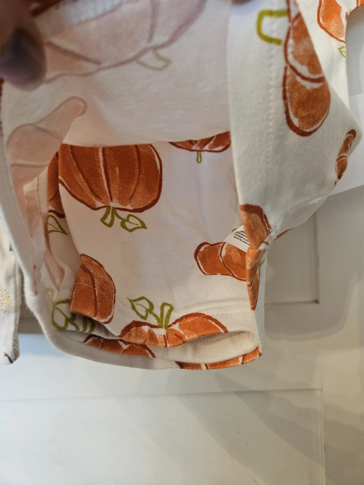 2 Sets of Fall Pajamas Size 5t Pumpkins Turkey Print Long Sleeve