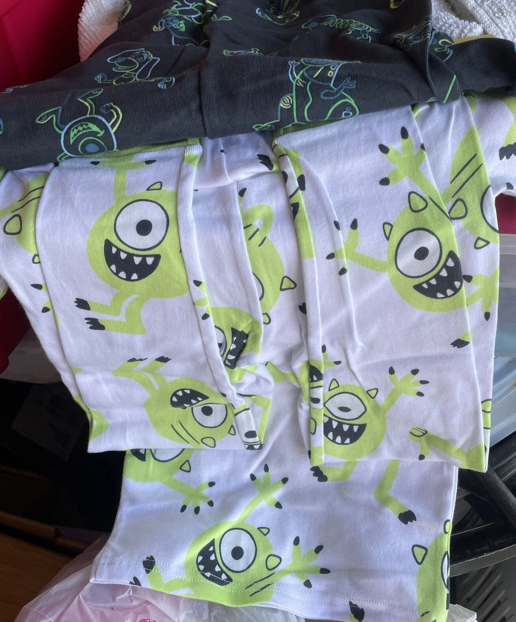 PIXAR Character Kid’s 4-Piece Pajama Set Size 5 New