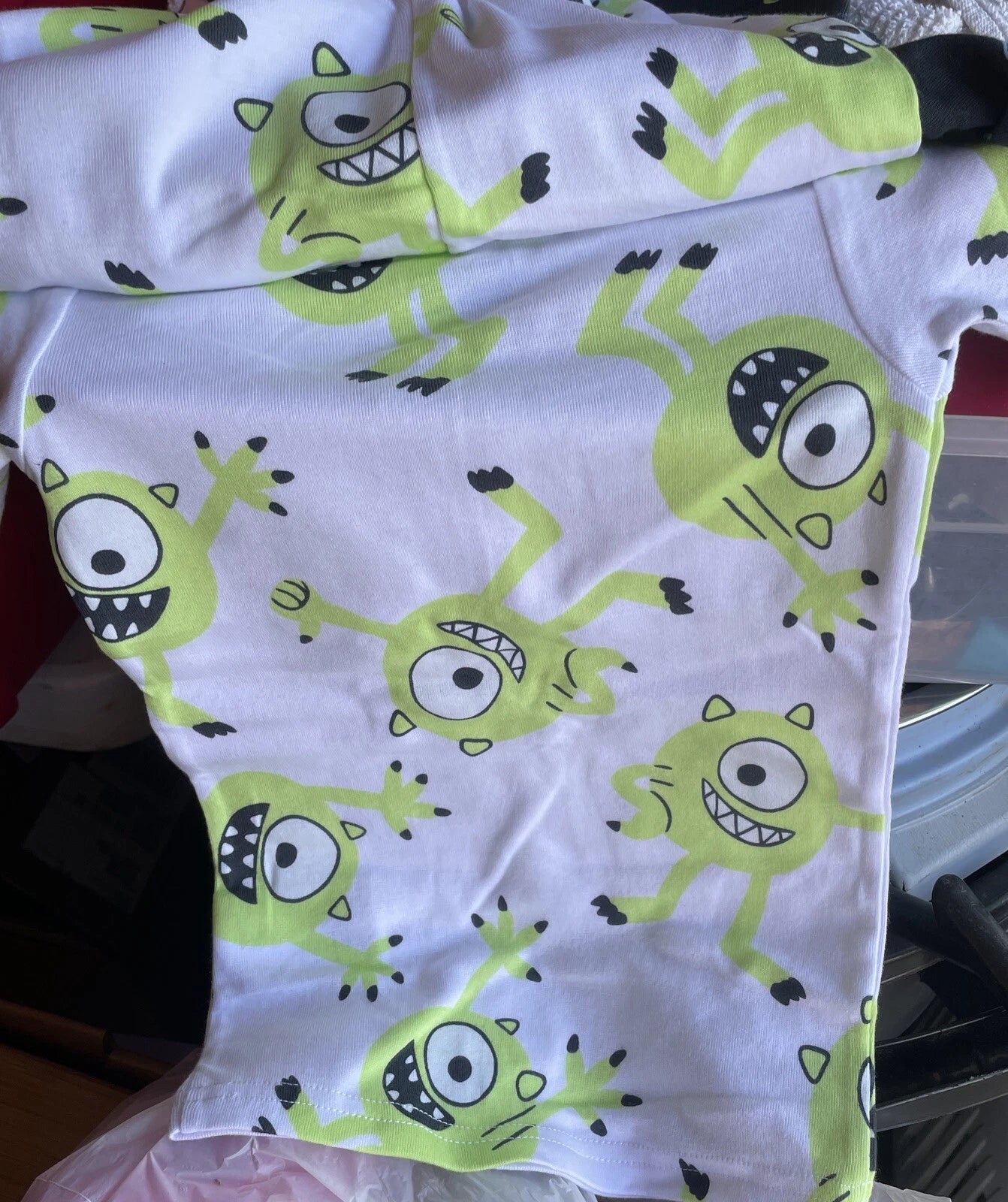 PIXAR Character Kid’s 4-Piece Pajama Set Size 5 New