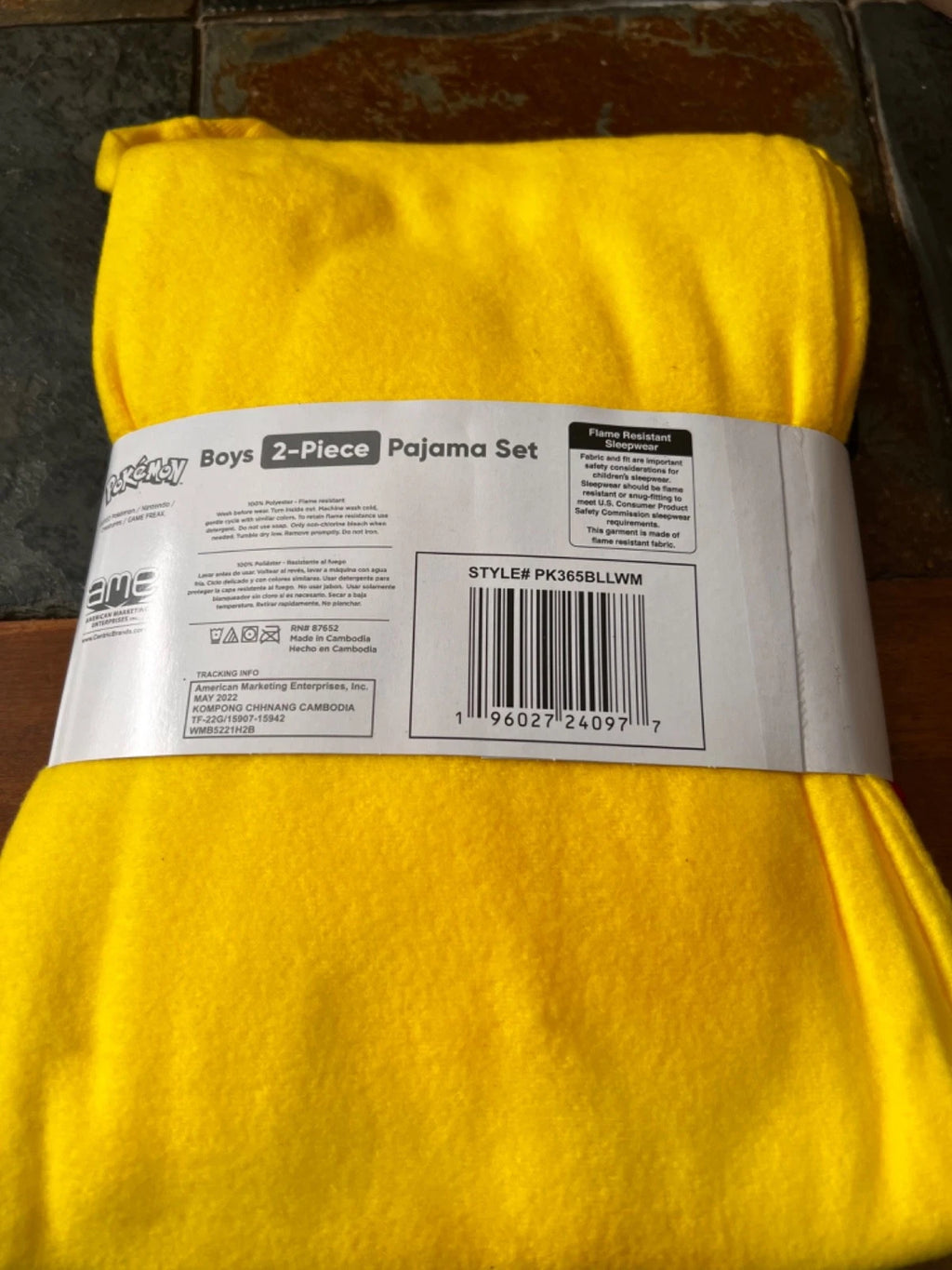 NEW Boys Pokémon 2-Piece Pajama Set Size 8 Sleepwear PJs Pikachu Shirt Pants