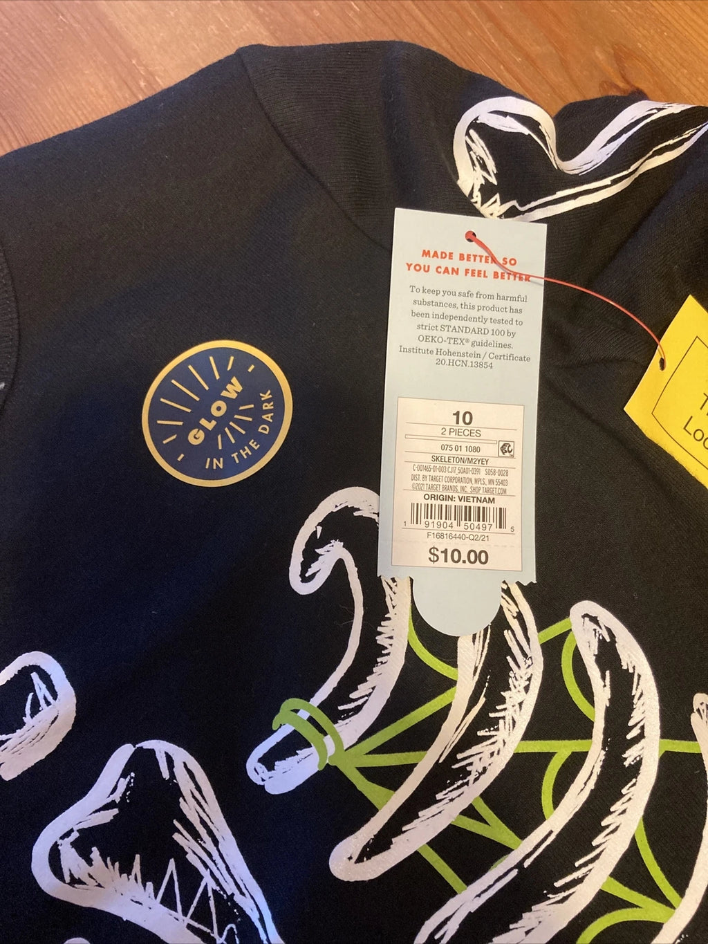 Halloween Skeleton Glow-In-The Dark Pajama Set. Kids Size 10