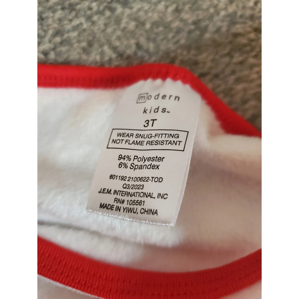 Modern Kids Two Piece Santa Baby Fleece Pajama Set, NWOT, 3T