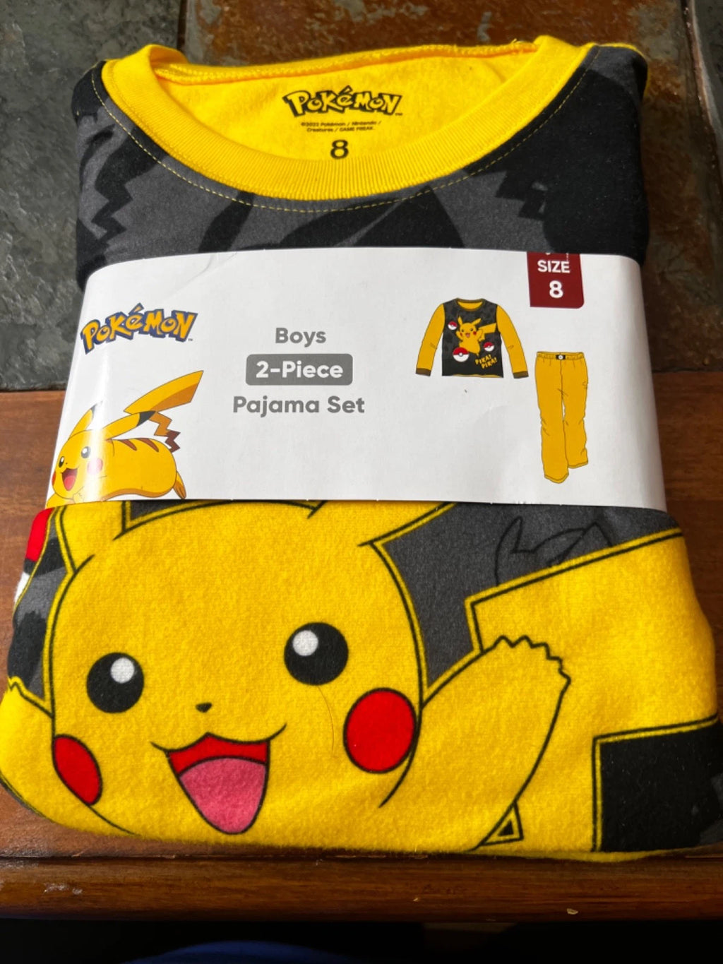 NEW Boys Pokémon 2-Piece Pajama Set Size 8 Sleepwear PJs Pikachu Shirt Pants