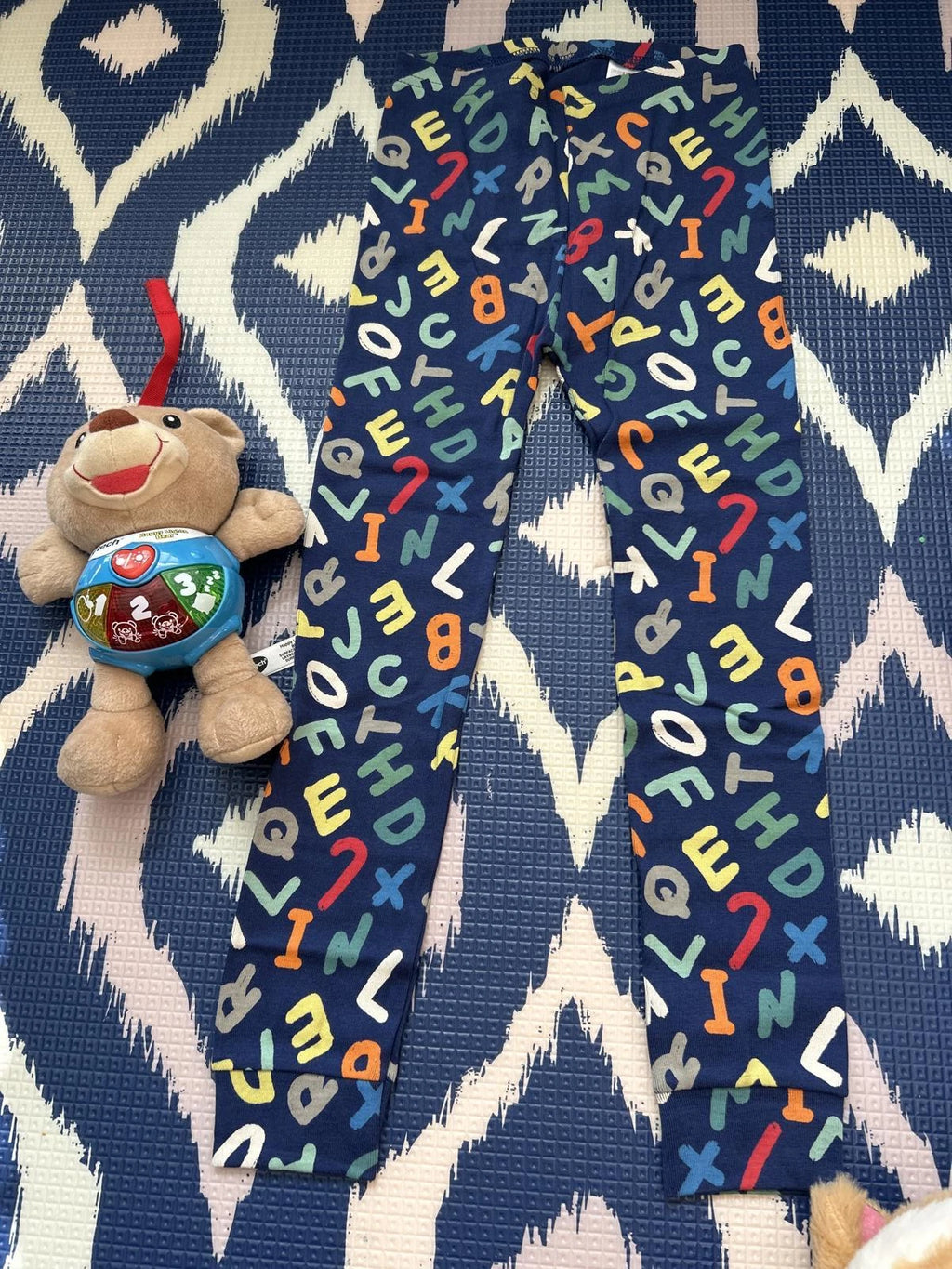 Alphabet Pjs!🌱ORGANIC�� Baby Gap | 2pc Set  Sz 5yrs  +Loving Kindness Everyday