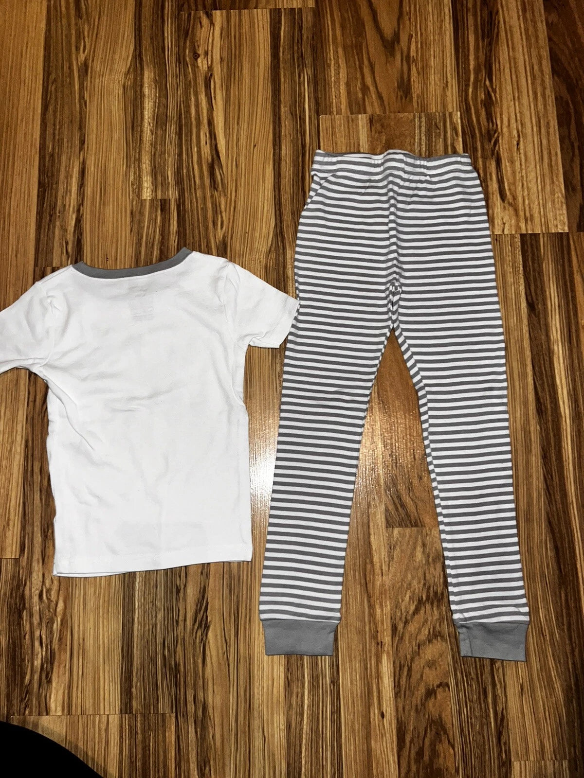 Carter’s Easter Pajamas PJ boys girls kids Size 6