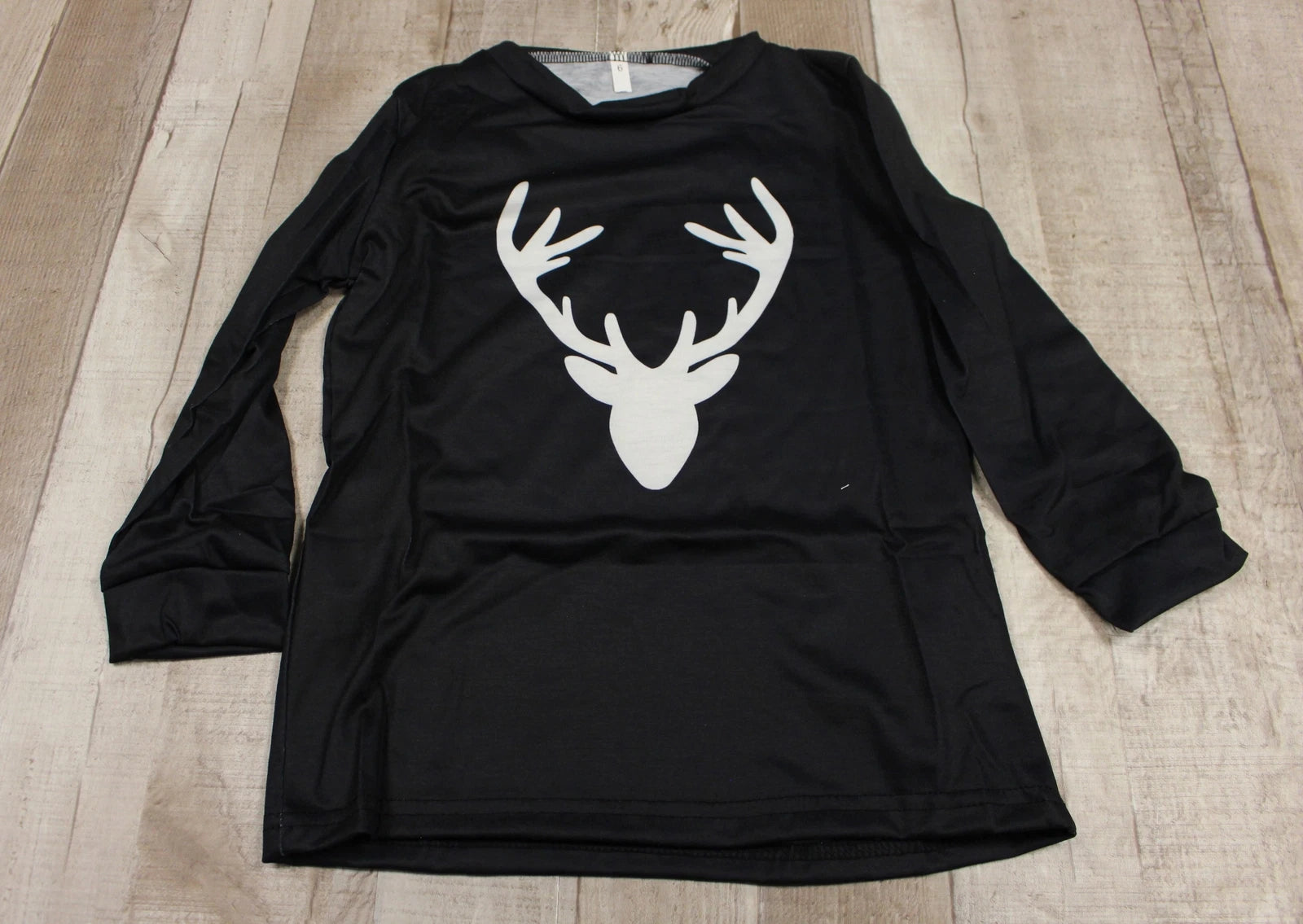 Children's Christmas Pajama Set - Size: 6 - New