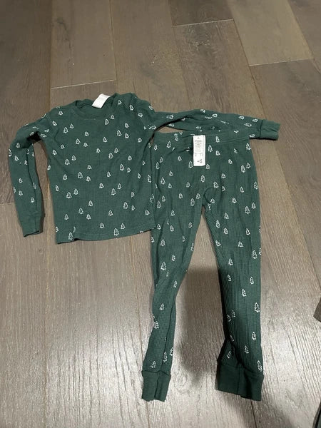 Kids Pjs Size 6